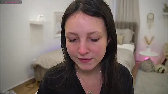 Miss sindy11 online show from February 28, 2026, 8:14 am