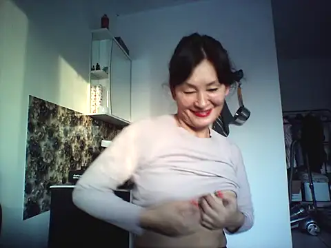 bella2322 online show from February 1, 2026, 11:30 am