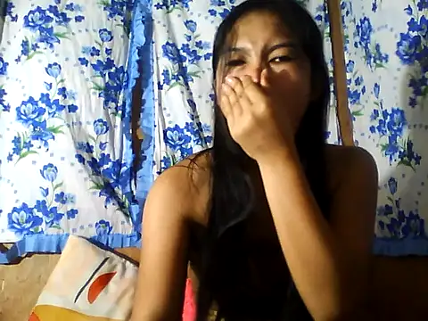 Snapshot of PinaySkinnyJust18 chatting on July 1, 2026, 10:54 pm PinaySkinnyJust18 online show from July 1, 2026, 10:54 pm