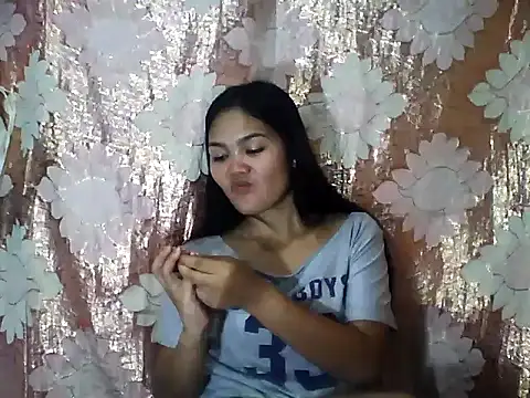 PinaySkinnyJust18 online show from March 15, 2026, 9:16 am