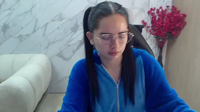 Qetsyah tf online show from May 16, 2026, 1:43 pm