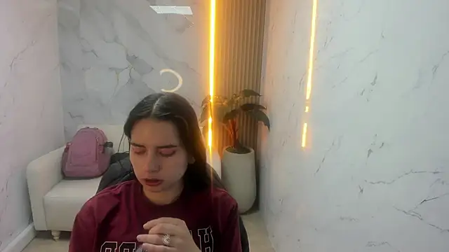 Snapshot of Qetsyah_tf chatting on February 7, 2026, 1:35 am Qetsyah tf online show from February 7, 2026, 1:35 am