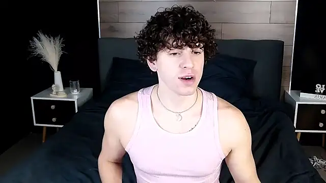 Snapshot of TylerGibson chatting on February 10, 2026, 7:46 pm TylerGibson online show from February 10, 2026, 7:46 pm