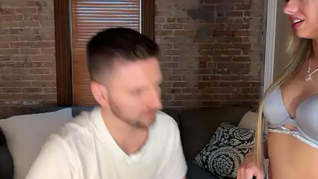 ThePrincessPeach online show from April 22, 2026, 11:55 pm