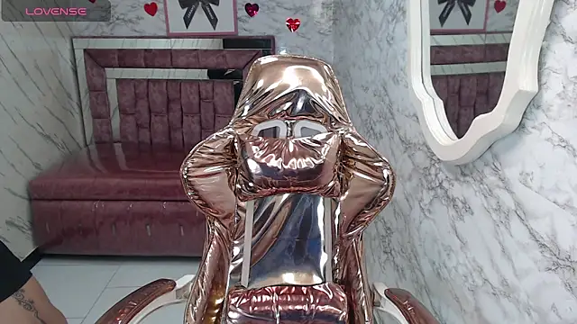 Snapshot of Melisa_v chatting on February 11, 2026, 8:20 pm Melisa v online show from February 11, 2026, 8:20 pm