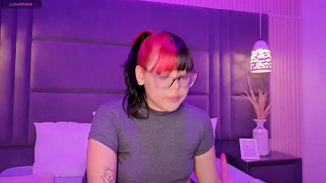 EllieNeptune  online show from February 22, 2026, 7:59 pm