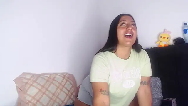 Snapshot of agathaklein chatting on February 26, 2026, 1:55 pm agathaklein online show from February 26, 2026, 1:55 pm