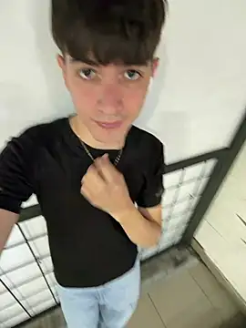 Naim TheKing online show from April 4, 2026, 10:05 pm