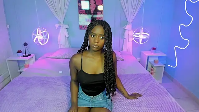 Snapshot of naomi_campell chatting on March 1, 2026, 5:35 pm naomi campell online show from March 1, 2026, 5:35 pm