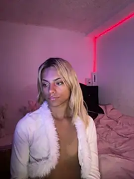 andyy x online show from April 19, 2026, 4:19 pm