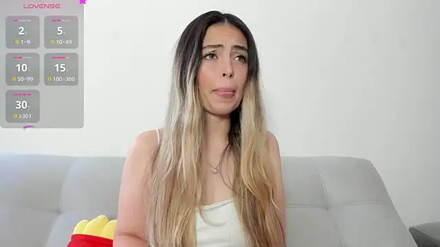 Snapshot of Fernanda_aaaa chatting on June 25, 2026, 3:17 pm Fernanda aaaa online show from June 25, 2026, 3:17 pm