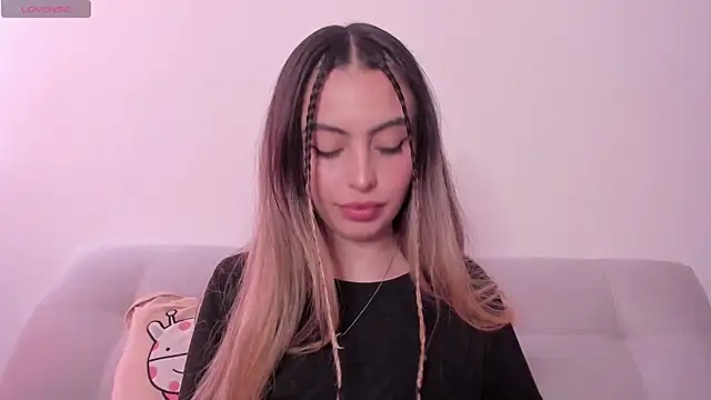 Snapshot of Fernanda_aaaa chatting on July 4, 2026, 5:17 pm Fernanda aaaa online show from July 4, 2026, 5:17 pm