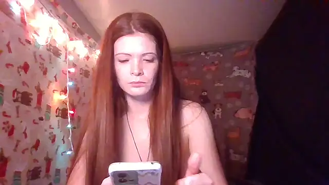 Snapshot of RidingHoodRed chatting on January 19, 2026, 7:01 am RidingHoodRed online show from January 19, 2026, 7:01 am