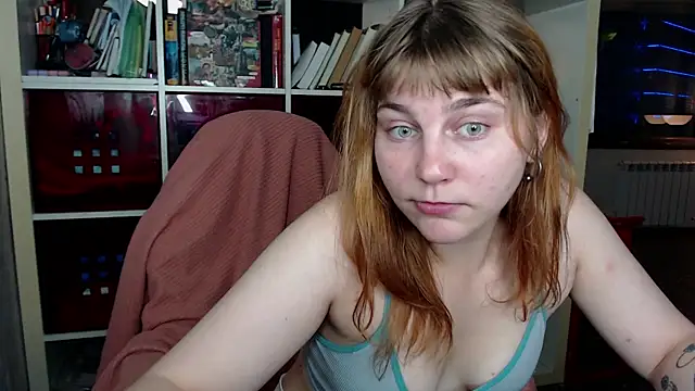 Snapshot of Lafoliepartout chatting on August 7, 2026, 3:40 pm Lafoliepartout online show from August 7, 2026, 3:40 pm