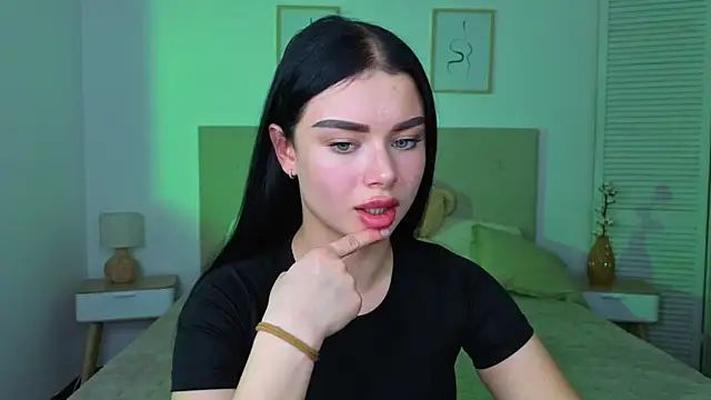 Silena sky online show from February 10, 2026, 1:32 pm