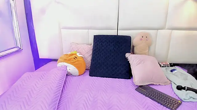 Martina armos online show from April 23, 2026, 1:24 pm