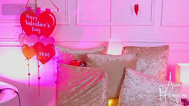 Snapshot of AriaHeavens chatting on March 2, 2026, 7:10 pm AriaHeavens online show from March 2, 2026, 7:10 pm