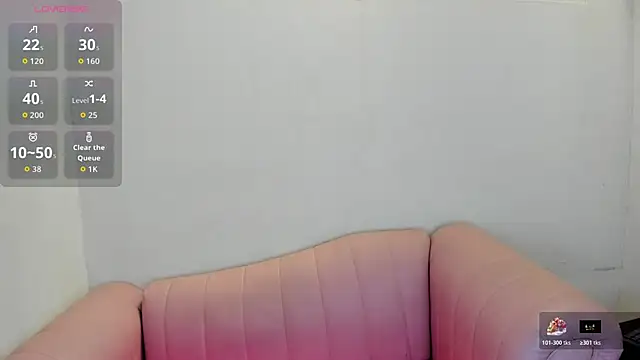 Snapshot of sky_velvet chatting on June 11, 2026, 4:37 pm sky velvet online show from June 11, 2026, 4:37 pm