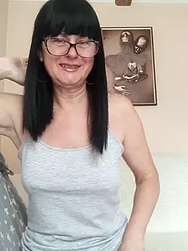 AliceSwan57 online show from June 7, 2026, 5:23 am