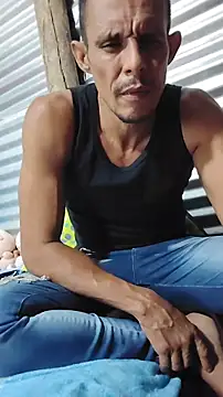 juanmaur22 online show from January 18, 2026, 12:03 am