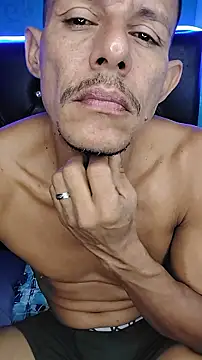 juanmaur22 online show from February 6, 2026, 10:55 am