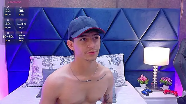 Logan Woods online show from February 12, 2026, 2:39 pm