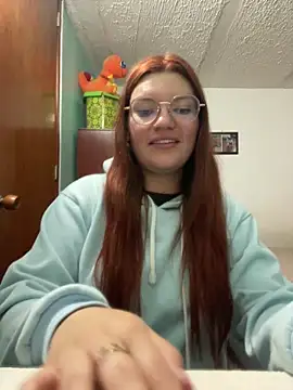 Vixroy7 online show from May 19, 2026, 11:45 pm