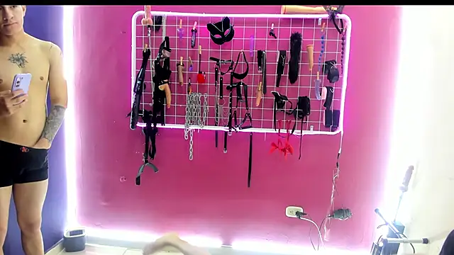 Snapshot of Slave_Melany_bdsm chatting on May 4, 2026, 2:42 pm Slave Melany bdsm online show from May 4, 2026, 2:42 pm