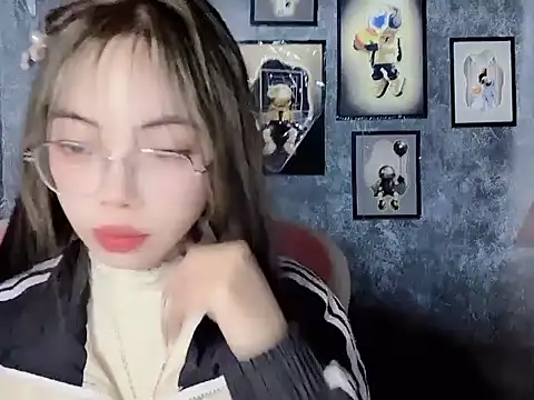 Suki 99 online show from March 9, 2026, 3:59 pm