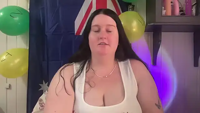 xopeachybaby online show from June 25, 2026, 12:41 am