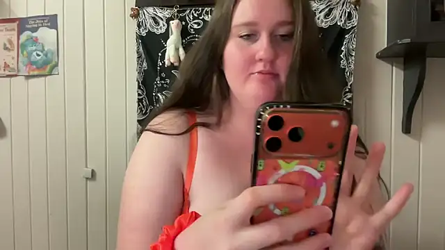 xopeachybaby online show from June 2, 2026, 6:57 am