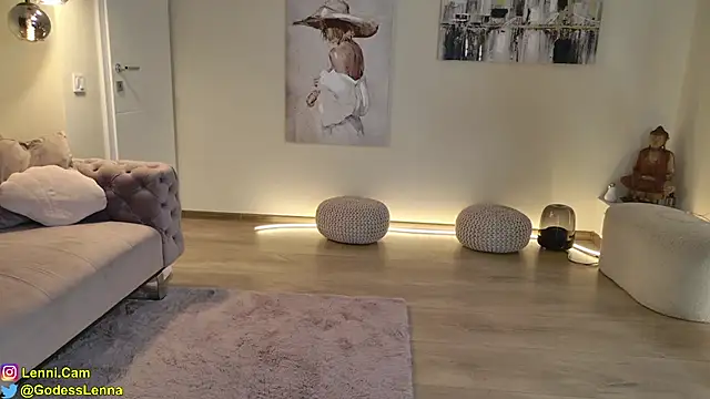 Lenna Godess online show from April 2, 2026, 5:36 am