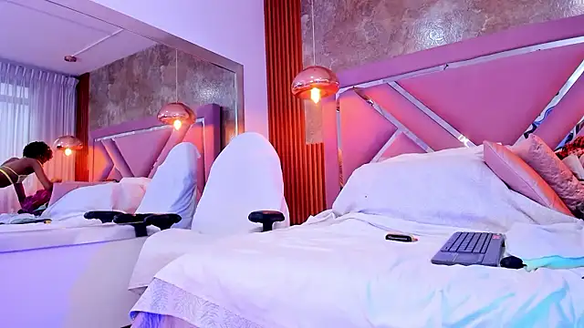 Afrodita Greenn online show from March 5, 2026, 12:24 pm