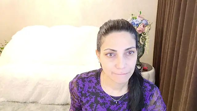 LovelyBeatrice online show from February 16, 2026, 6:12 am