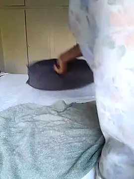 Barbieee1301 online show from February 20, 2026, 5:37 am