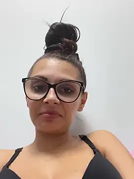 HiddendesireXO01 online show from March 3, 2026, 12:01 pm