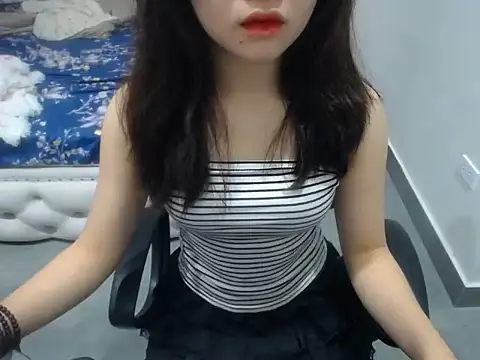 Alinana Miss01 online show from March 6, 2026, 5:57 am