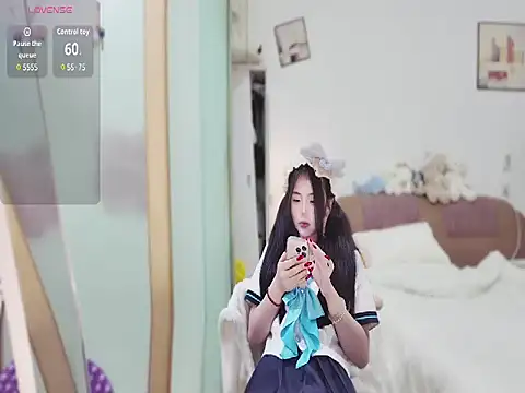 Snapshot of Jolie-22 chatting on March 3, 2026, 12:45 pm Jolie-22 online show from March 3, 2026, 12:45 pm