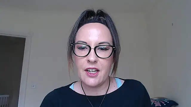Snapshot of PsychicDominatrix chatting on May 29, 2026, 1:28 pm PsychicDominatrix online show from May 29, 2026, 1:28 pm