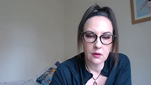 Snapshot of PsychicDominatrix chatting on April 9, 2026, 11:05 am PsychicDominatrix online show from April 9, 2026, 11:05 am