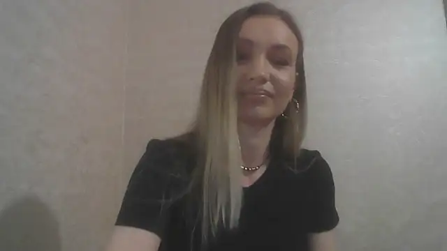 AureliaStar450 online show from February 19, 2026, 8:06 pm