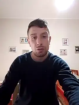 Snapshot of Mcsimotoro chatting on February 19, 2026, 10:01 am Mcsimotoro online show from February 19, 2026, 10:01 am