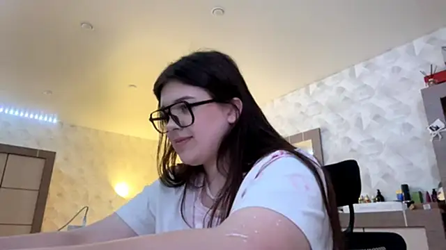 Snapshot of _MaryLove_ chatting on March 4, 2026, 4:59 pm MaryLove online show from March 4, 2026, 4:59 pm