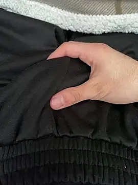 tip4sexxx online show from April 12, 2026, 12:52 pm