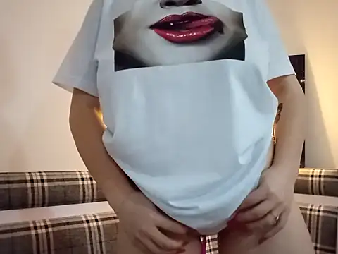 MavisReeve online show from March 12, 2026, 10:08 am