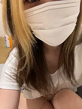 Snapshot of yui__yuichan chatting on April 22, 2026, 1:07 pm yui yuichan online show from April 22, 2026, 1:07 pm
