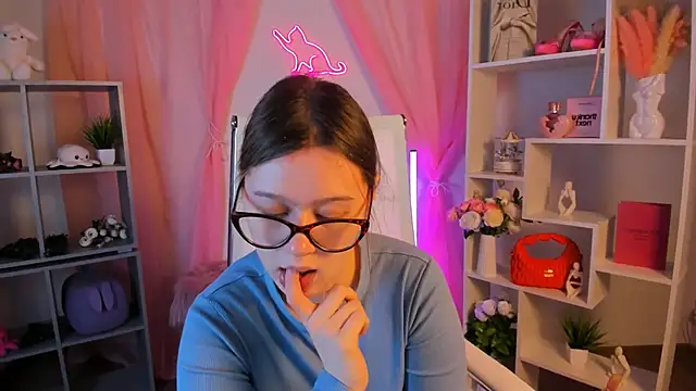 Snapshot of CelestineMauriac chatting on February 16, 2026, 3:32 pm CelestineMauriac online show from February 16, 2026, 3:32 pm