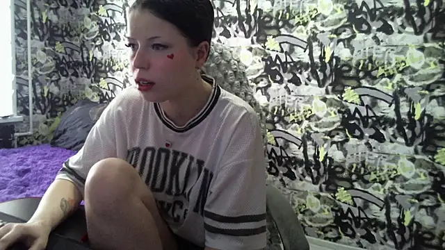 Snapshot of Marble_Kitten chatting on February 4, 2026, 1:17 pm Marble Kitten online show from February 4, 2026, 1:17 pm