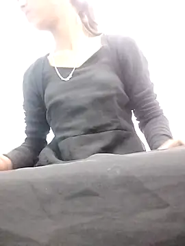 Snapshot of Noor-09- chatting on February 6, 2026, 6:09 am Noor-09- online show from February 6, 2026, 6:09 am