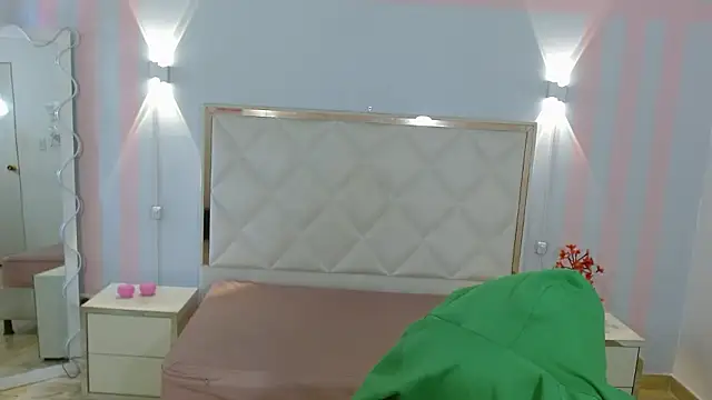 Snapshot of NOOAH_TAY chatting on February 21, 2026, 7:16 pm NOOAH TAY online show from February 21, 2026, 7:16 pm